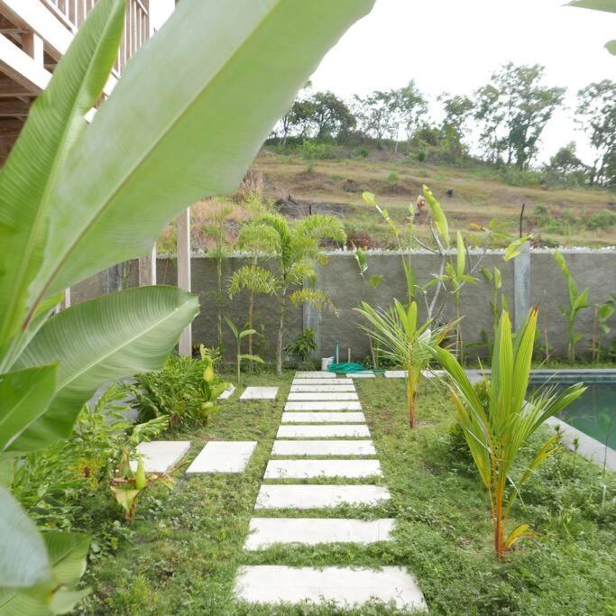 Silir Villa "Your Cozy Home" Mataram Buitenkant foto