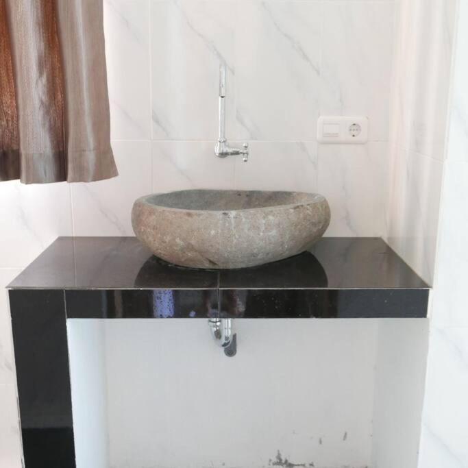 Silir Villa "Your Cozy Home" Mataram Buitenkant foto