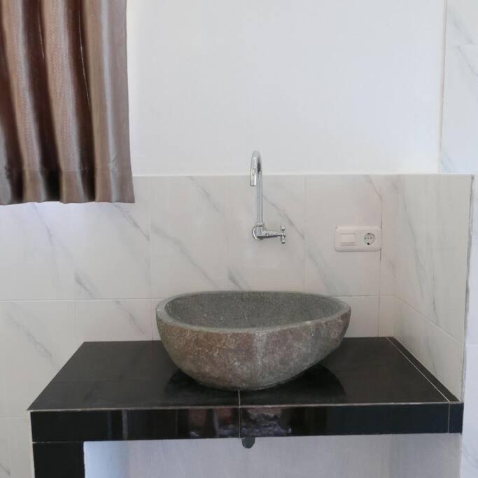 Silir Villa "Your Cozy Home" Mataram Buitenkant foto
